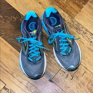 Brooks Ghost 9 running shoes